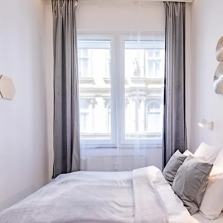 Super - New - Comfy Apartment